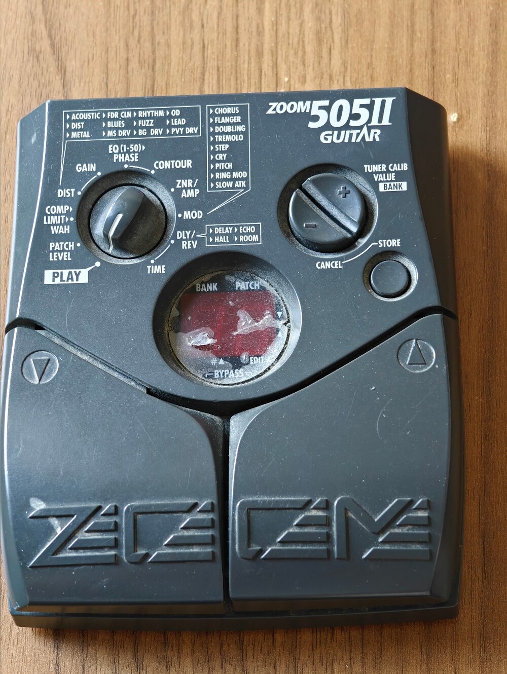 Zoom 505II Guitar Multi-Effects Pedal Vintage Compact Processor Black